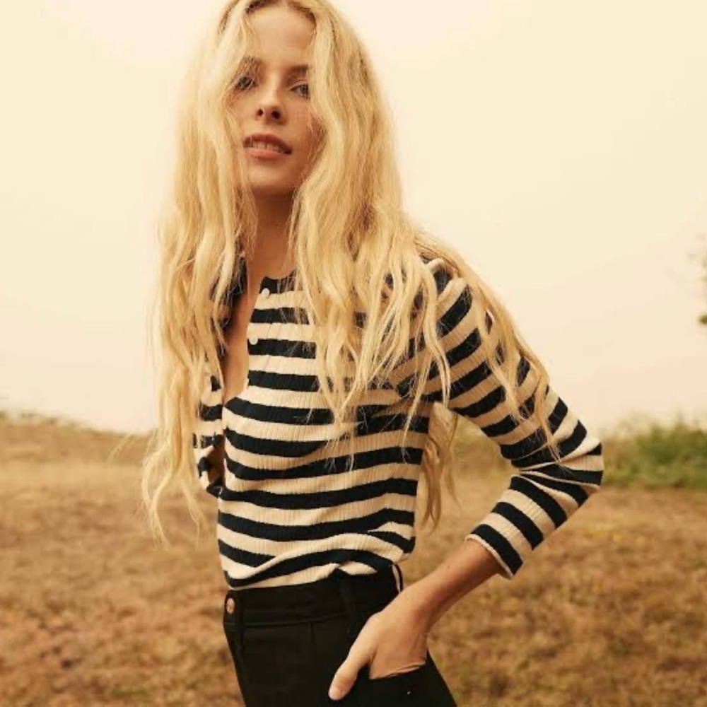 Dôen Paola Tee in Navy and White Stripe